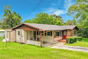 2405 NE 2nd St, Ocala, FL 34470 - Photo 3