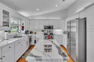 601 Peninsular Dr, Lakeland, FL 33813 - Photo 11
