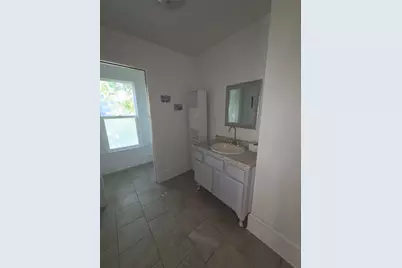 331 W New York Avenue, Deland, FL 32720 - Photo 41