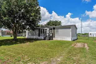 1329 Ashlee Ct, Auburndale, FL 33823 - Photo 3
