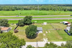 1329 Ashlee Ct, Auburndale, FL 33823 - Photo 5