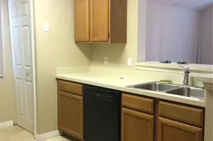 696 Youngstown Pkwy, Altamonte Springs, FL 32714 - Photo 3