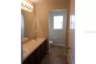 3911 Pemberly Pines Cir, Saint Cloud, FL 34769 - Photo 7
