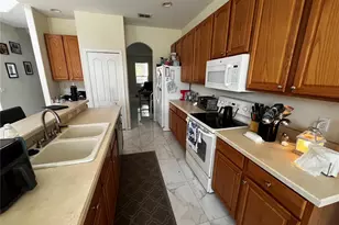 13324 Hatherton Cir, Orlando, FL 32832 - Photo 9