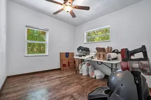 310 E 6th St, Chuluota, FL 32766 - Photo 9