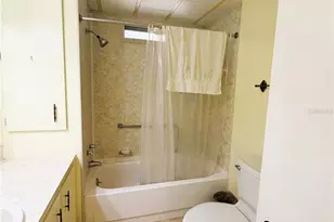 203 Aspen Cir, Leesburg, FL 34748 - Photo 23