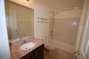 217 Robin Rd, Davenport, FL 33896 - Photo 15
