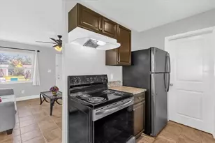 5390 Botany Ct, Orlando, FL 32811 - Photo 15