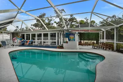 7716 Dartmouth Avenue N, Saint Petersburg, FL 33710 - Photo 37