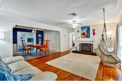 7716 Dartmouth Avenue N, Saint Petersburg, FL 33710 - Photo 15