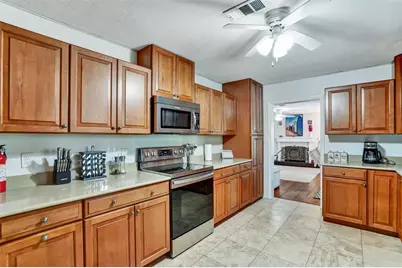 7716 Dartmouth Avenue N, Saint Petersburg, FL 33710 - Photo 17