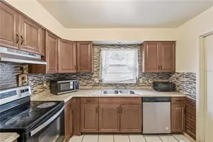 5421 Nokomis Cir, Orlando, FL 32839 - Photo 9