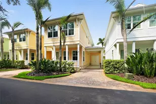 13 Old Feger Dr, New Smyrna Beach, FL 32169 - Photo 1