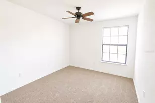 8341 38th St Cir E, Sarasota, FL 34243 - Photo 7