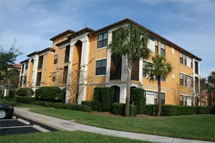 8341 38th St Cir E, Sarasota, FL 34243 - Photo 1