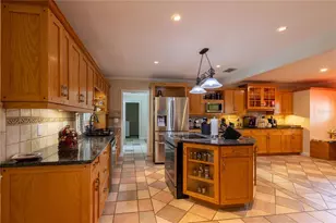 615 Valle Vista Dr, Brandon, FL 33511 - Photo 9
