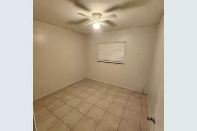 1205 E 99th Avenue, Tampa, FL 33612 - Photo 5