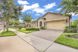 10713 BERRY Crk Rd, Orlando, FL 32836 - Photo 3