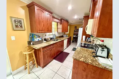 2241 NW 190th Terrace, Miami Gardens, FL 33056 - Photo 11