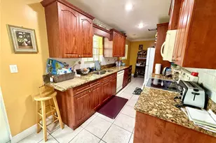 2241 NW 190th Terrace, Miami Gardens, FL 33056 - Photo 11