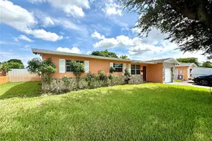 2241 NW 190th Terrace, Miami Gardens, FL 33056 - Photo 3