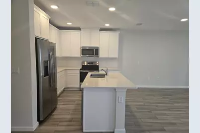 2802 Narcoossee Commons Way, Saint Cloud, FL 34771 - Photo 5