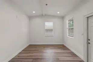 2722 Ingot Pl, Sarasota, FL 34235 - Photo 23