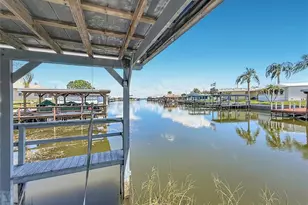 1521 Lakeview Dr, Tavares, FL 32778 - Photo 25