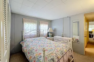 1521 Lakeview Dr, Tavares, FL 32778 - Photo 15
