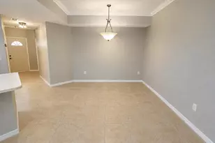 5691 Bentgrass Dr, Sarasota, FL 34235 - Photo 5