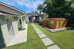 2436 Arapaho St, Sarasota, FL 34231 - Photo 27