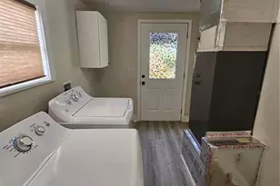 2436 Arapaho St, Sarasota, FL 34231 - Photo 15