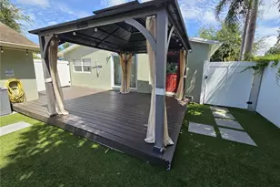 2436 Arapaho St, Sarasota, FL 34231 - Photo 25