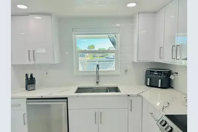 4229 Floramar Terrace, New Port Richey, FL 34652 - Photo 15