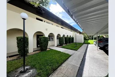 3670 Pinecrest Street #111, Sarasota, FL 34232 - Photo 3