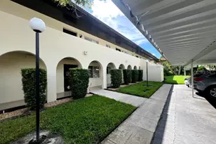 3670 Pinecrest St, Sarasota, FL 34232 - Photo 3
