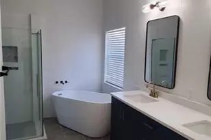 5231 Highbury Cir, Sarasota, FL 34238 - Photo 13