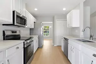 11842 Dunster Ln, Parrish, FL 34219 - Photo 9