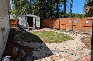 24304 Maxwell St, Astor, FL 32102 - Photo 23