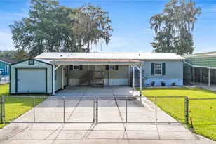 56310 Redbud Rd, Astor, FL 32102 - Photo 3
