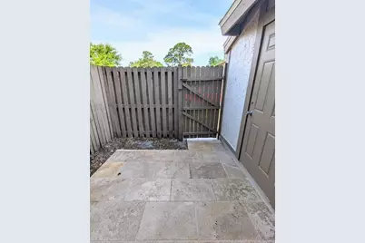 3111 Creekglen Court, Brandon, FL 33511 - Photo 13