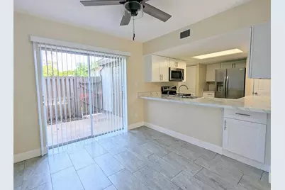 3111 Creekglen Court, Brandon, FL 33511 - Photo 5