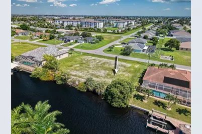 3818 SW 19th Place, Cape Coral, FL 33914 - Photo 7