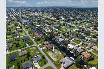 3818 SW 19th Place, Cape Coral, FL 33914 - Photo 5