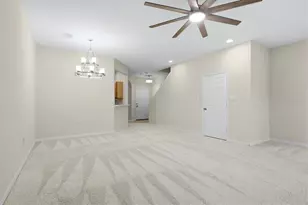 3750 Parkridge Cir, Sarasota, FL 34243 - Photo 9