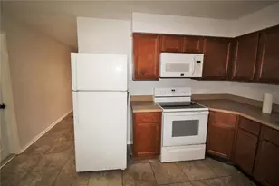 309 Diamond St, Deltona, FL 32725 - Photo 3