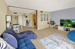 2763 Woodgate Ln, Sarasota, FL 34231 - Photo 5