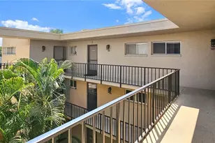 2763 Woodgate Ln, Sarasota, FL 34231 - Photo 17