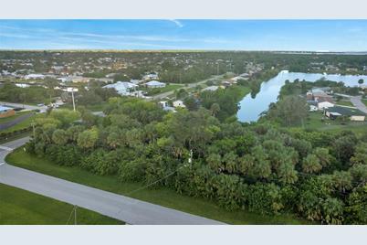 5016 Silver Bell Drive, Port Charlotte, FL 33948 - Photo 3