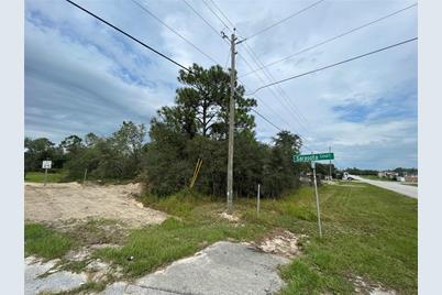 1405 Sarasota Court, Poinciana, FL 34759 - Photo 9